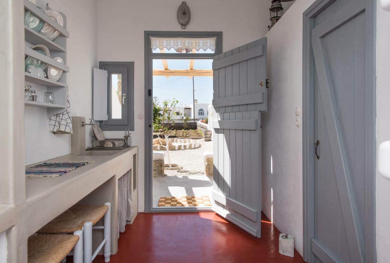 Aloni Studios Ano Mera Bagian luar foto