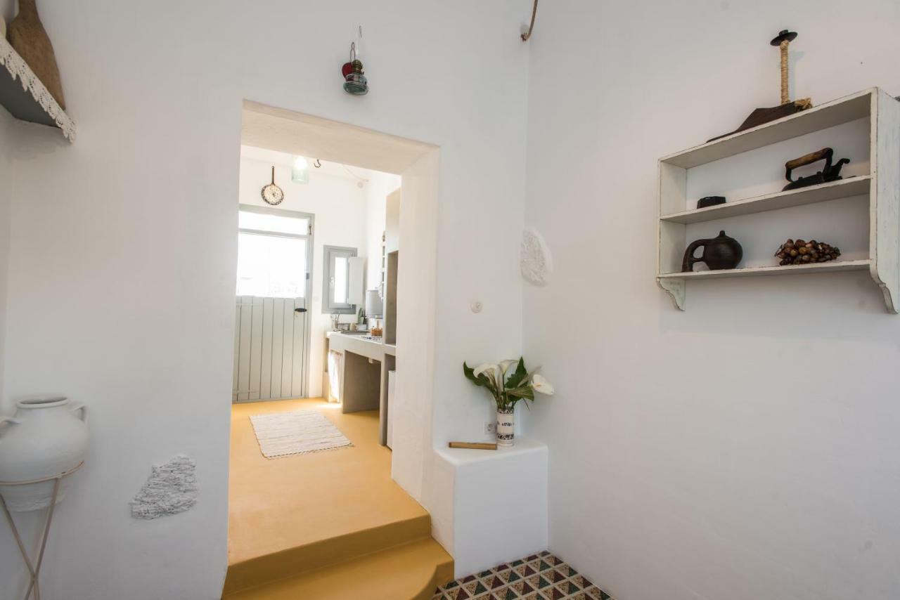 Aloni Studios Ano Mera Bagian luar foto