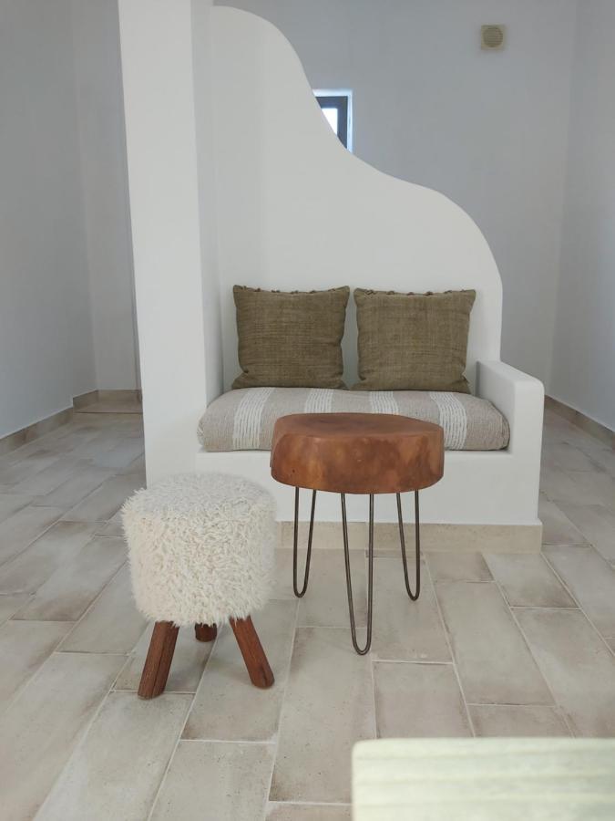 Aloni Studios Ano Mera Bagian luar foto