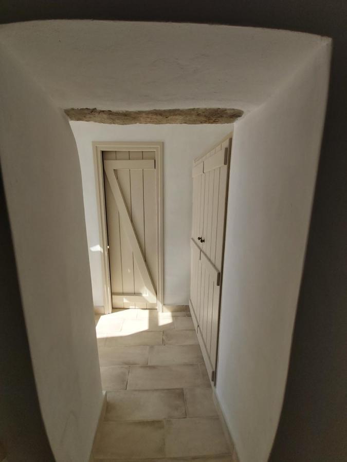 Aloni Studios Ano Mera Bagian luar foto
